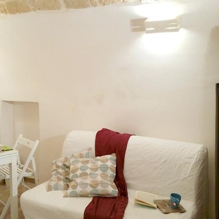 Little Tower Apartment Bari Exterior photo